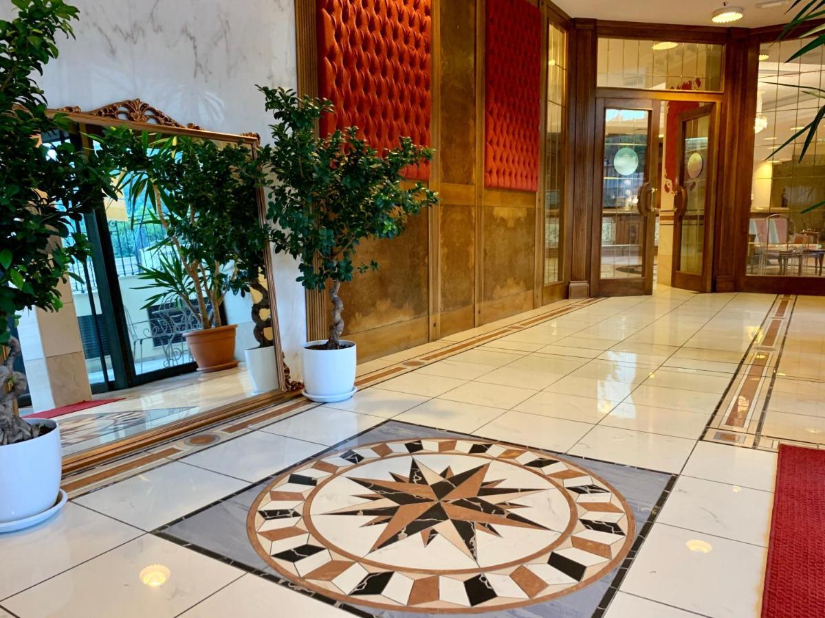 San Giovanni Rotondo Palace - Alihotels エクステリア 写真