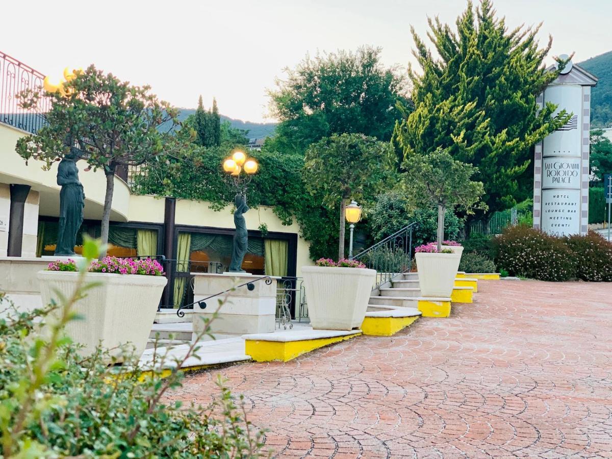 San Giovanni Rotondo Palace - Alihotels エクステリア 写真
