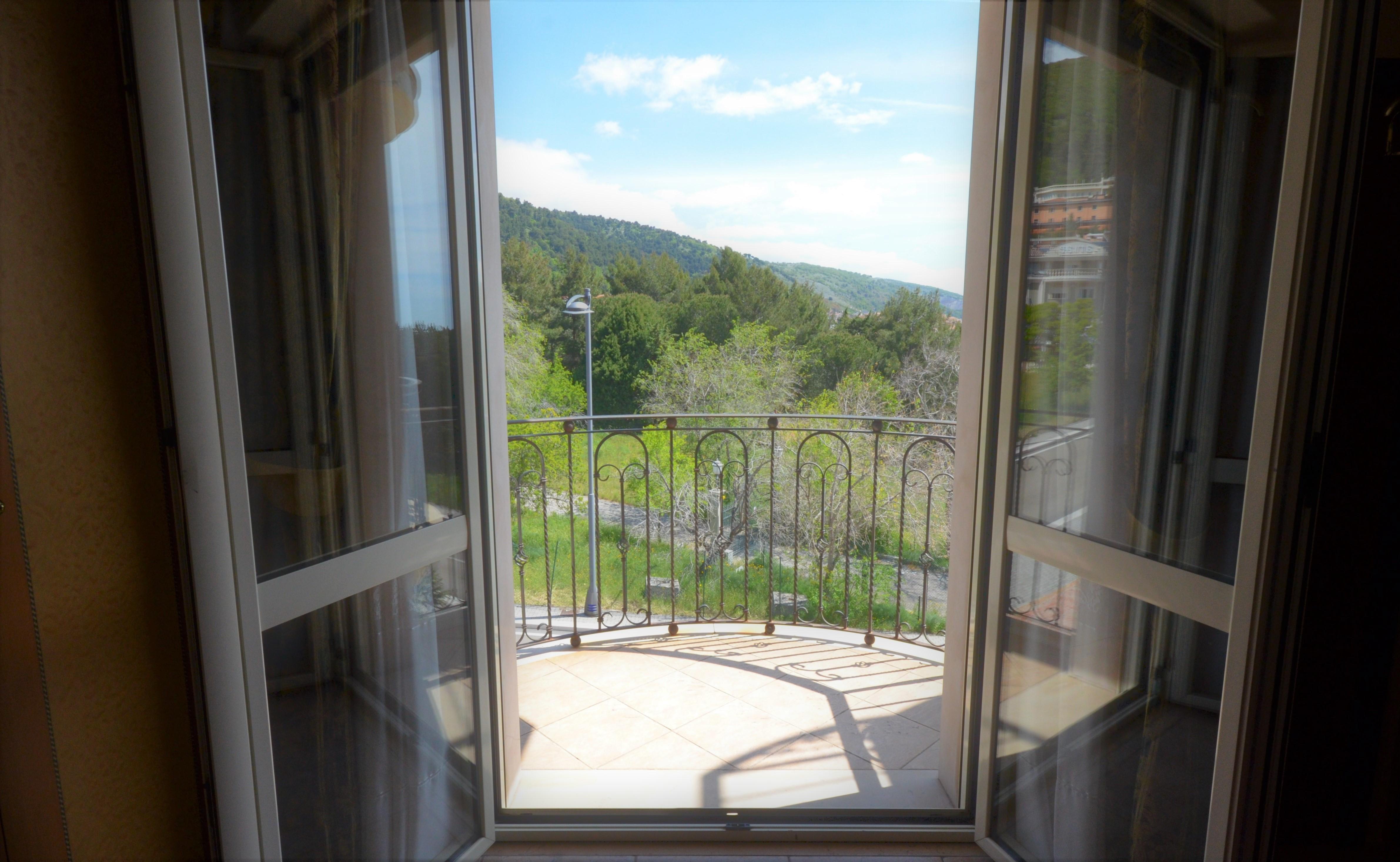 San Giovanni Rotondo Palace - Alihotels エクステリア 写真