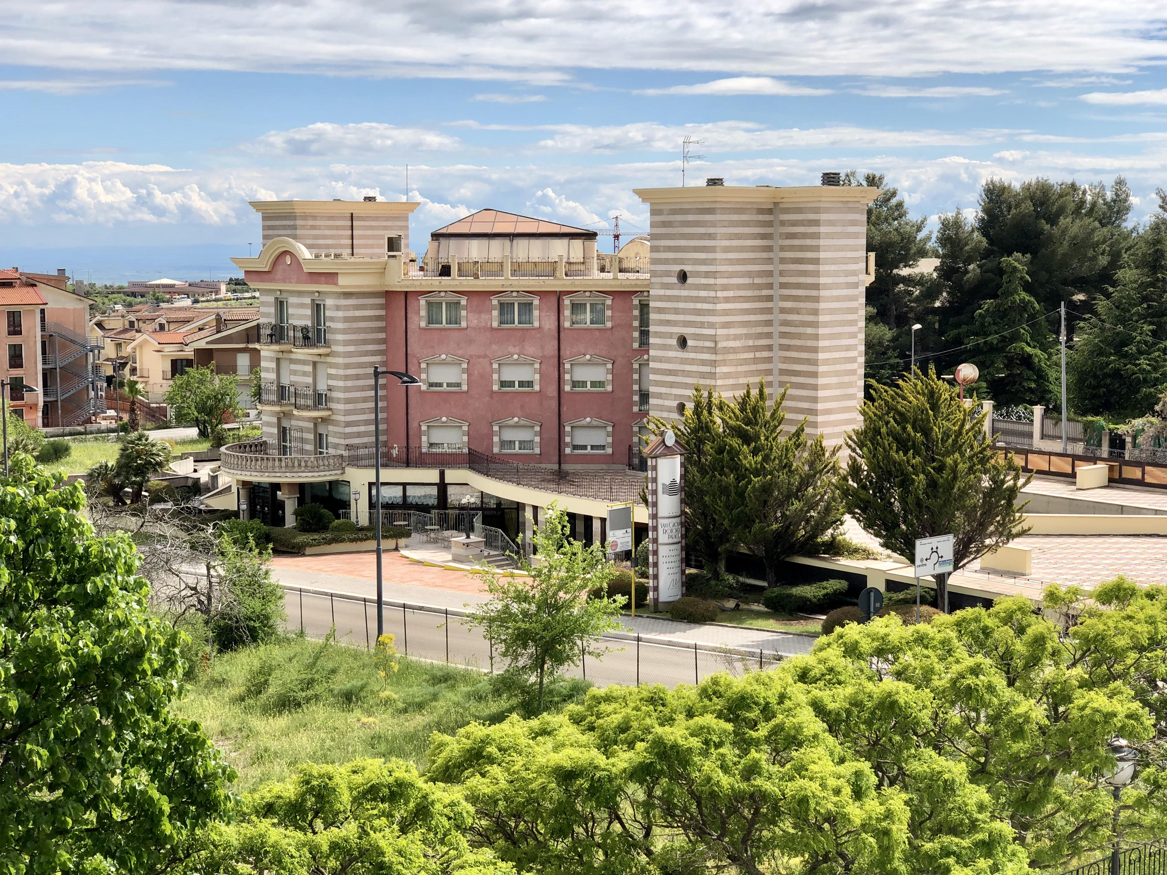 San Giovanni Rotondo Palace - Alihotels エクステリア 写真
