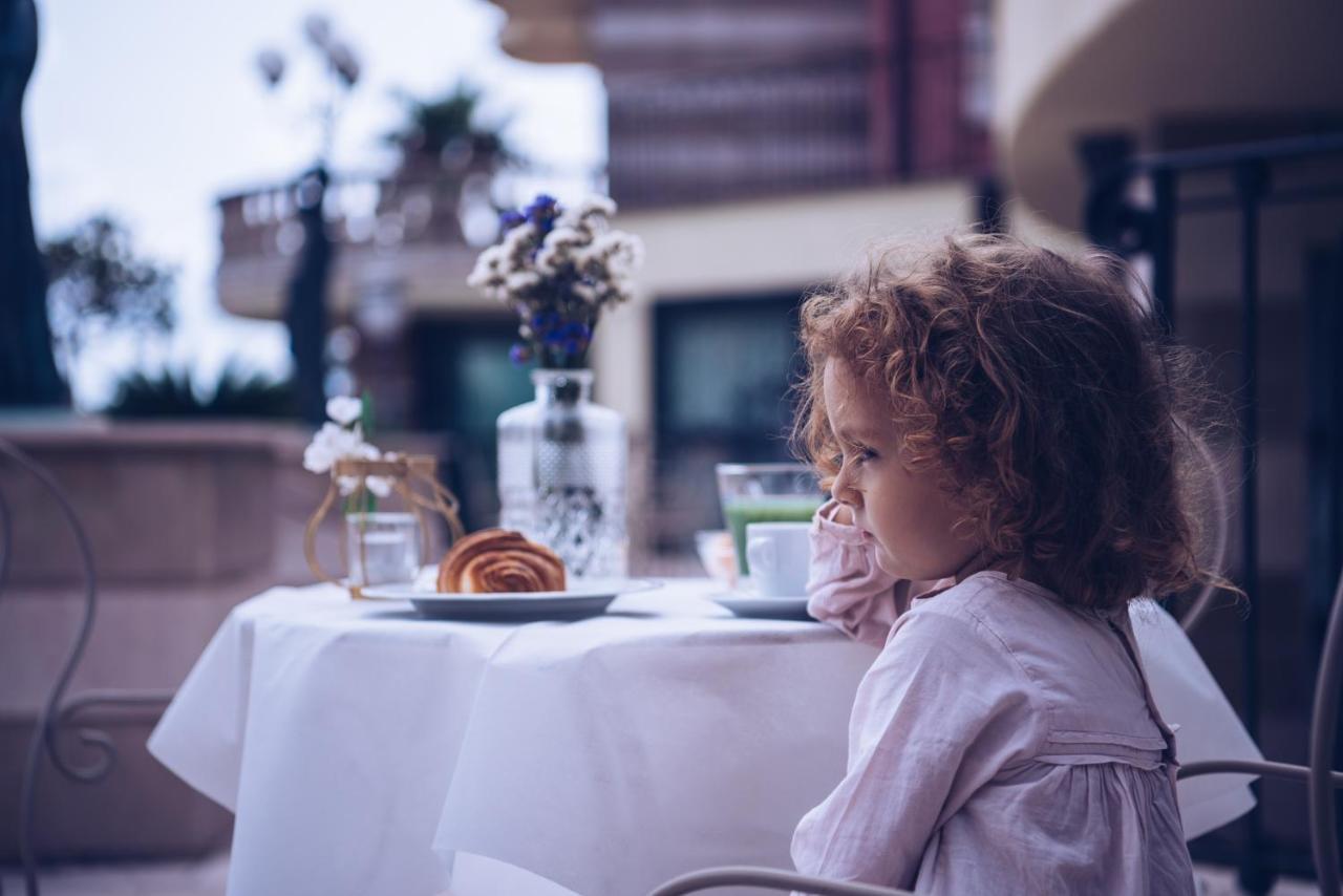 San Giovanni Rotondo Palace - Alihotels エクステリア 写真