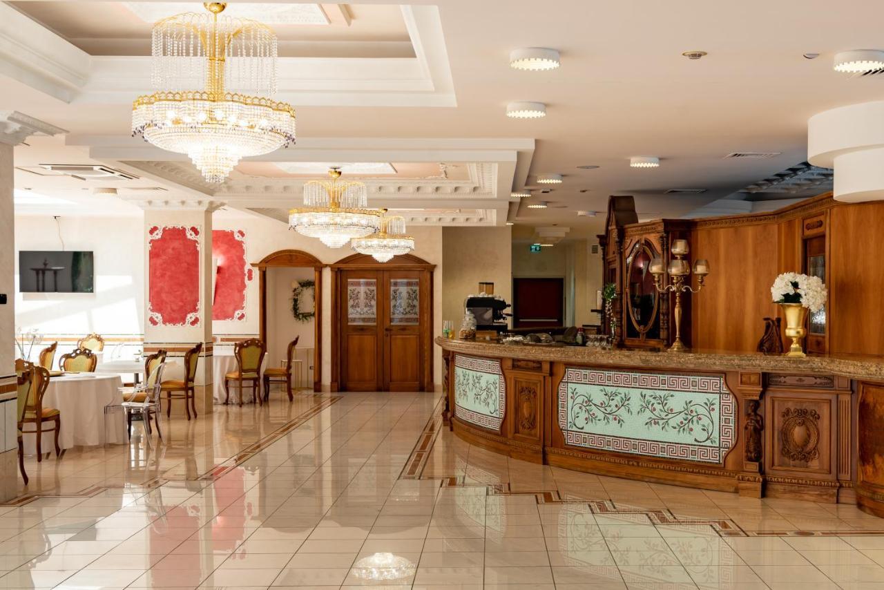 San Giovanni Rotondo Palace - Alihotels エクステリア 写真